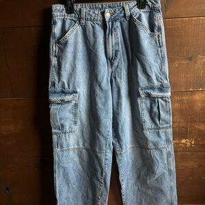 H&M Women’s Light Cargo Jeans
